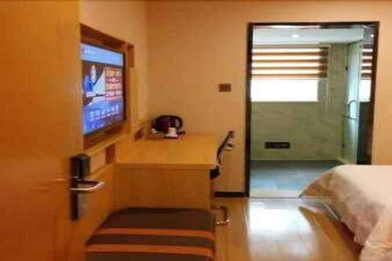 7Days Premium Chongqin Jiangbei International Airport Hub Station Hotel Chongqing Bagian luar foto