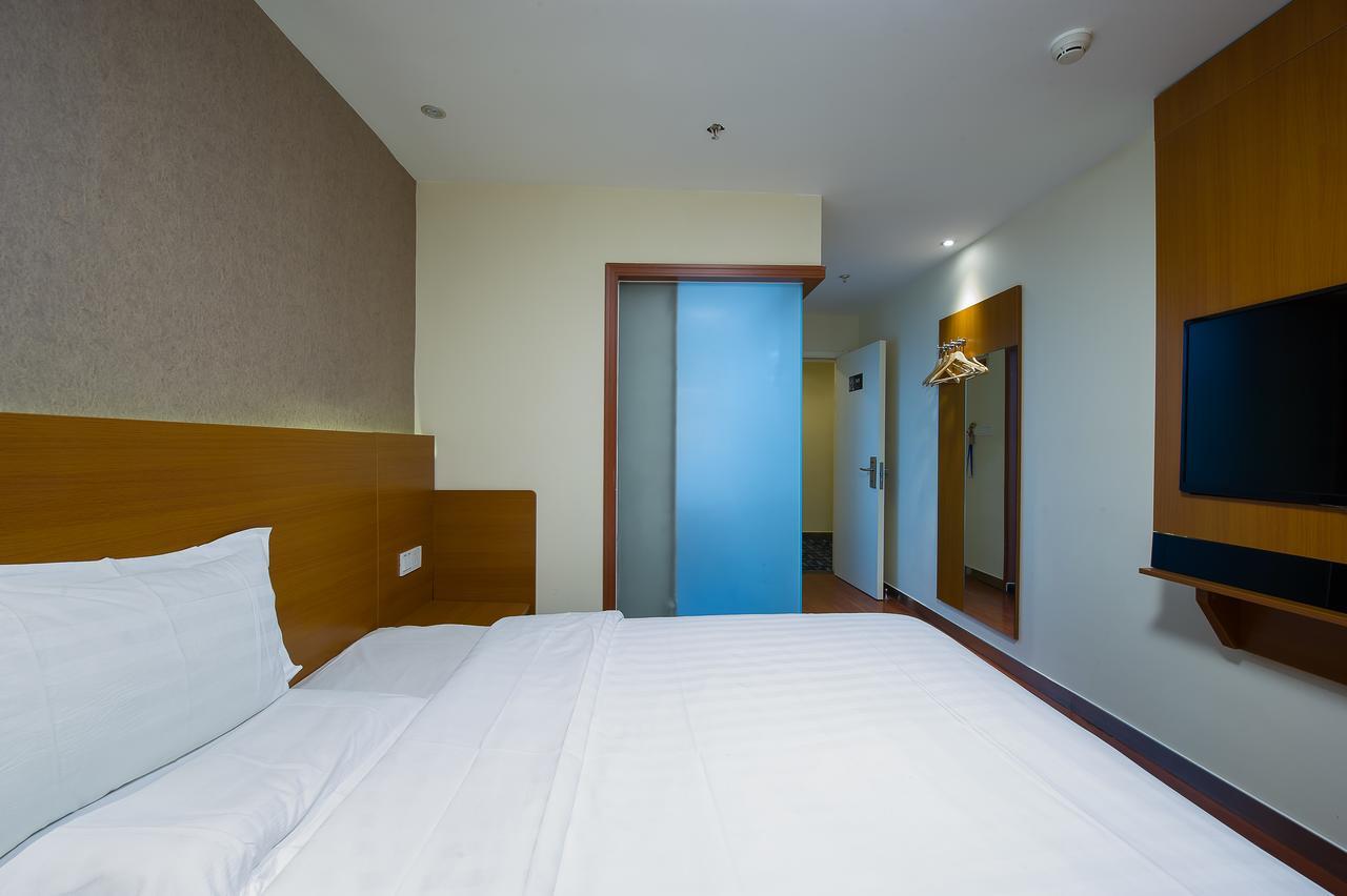 7Days Premium Chongqin Jiangbei International Airport Hub Station Hotel Chongqing Bagian luar foto