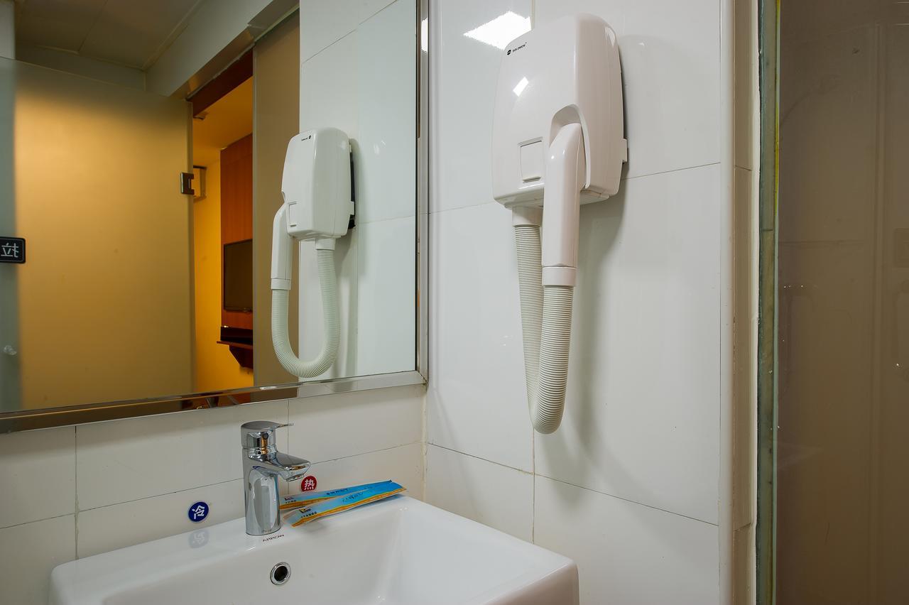 7Days Premium Chongqin Jiangbei International Airport Hub Station Hotel Chongqing Bagian luar foto